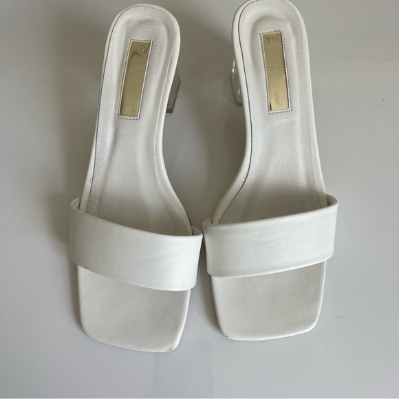 Billini White Mini Heels - Picture 3 of 8